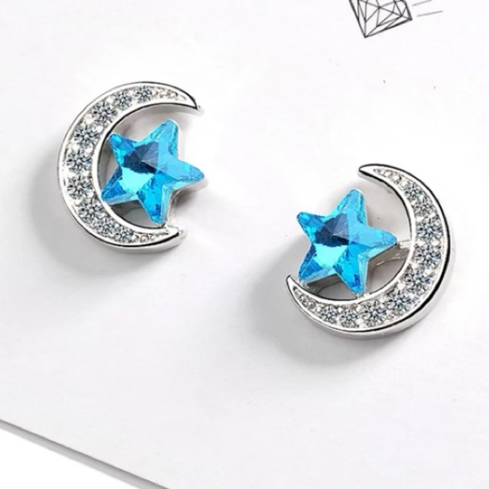 🌙Insta star moon stud earrings
